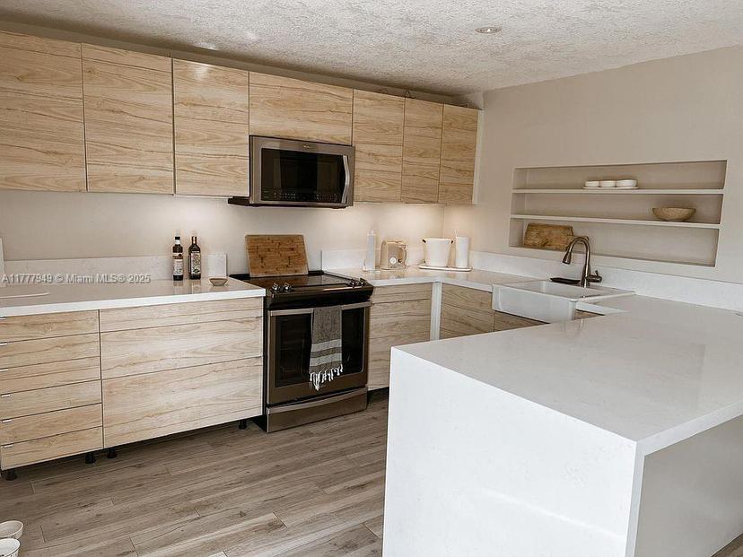 Picture of 6080 SW 18Th St, Miami FL 33155
