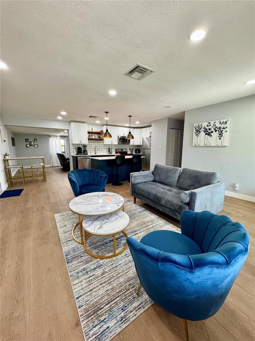 Picture of 826 Cochran Dr, Lake Worth FL 33461