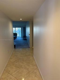 Picture of 10133 NW 24Th Pl # 206, Sunrise, FL 33322