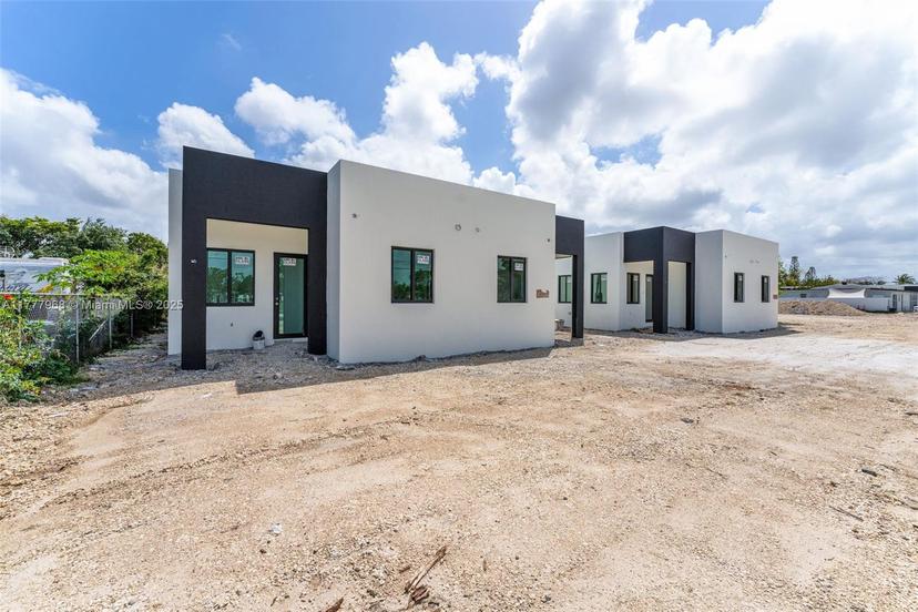 Picture of 12330 SW 219Th St # 12330, Miami FL 33170