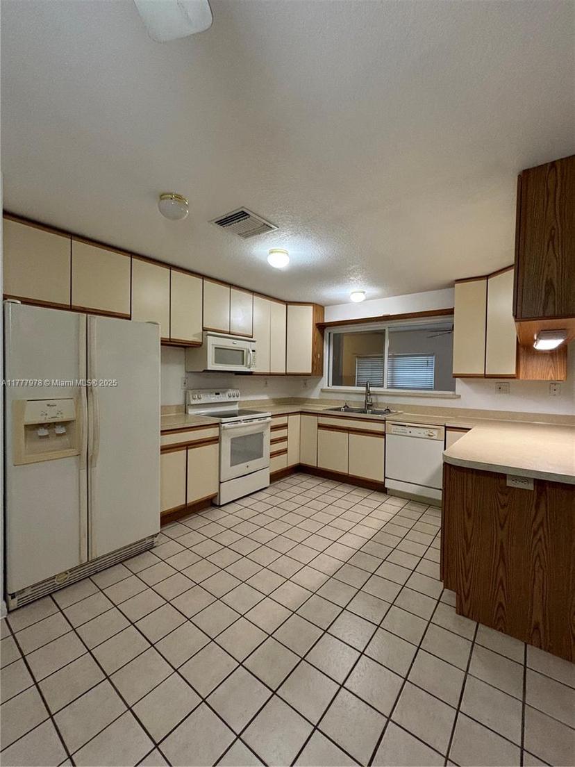 Picture of 3611 SE 19Th Terr, Okeechobee FL 34974