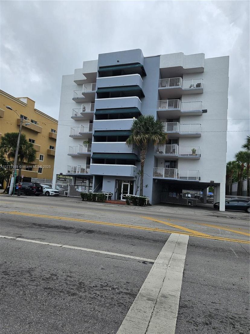 Picture of 4854 NW 7Th St # 508, Miami FL 33126