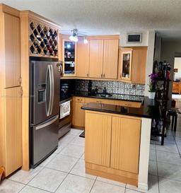 Picture of 485 NW 210Th St # 104, Miami Gardens, FL 33169