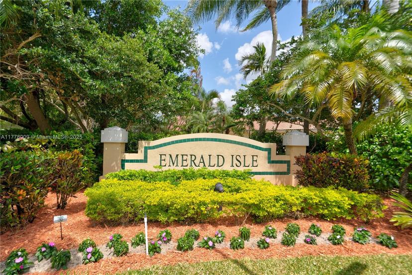 Picture of 935 Jade Ct, Weston FL 33326
