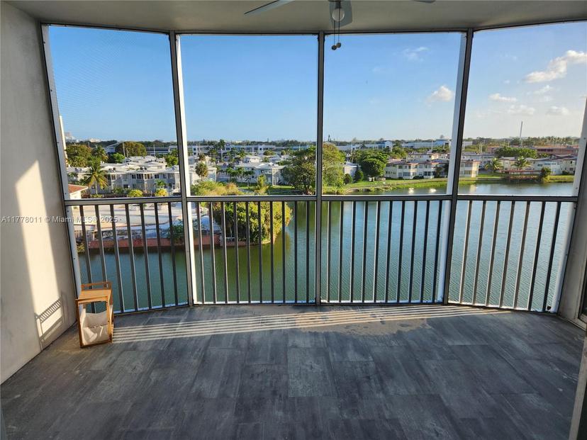 Picture of 1750 NE 191St St # 4, Miami FL 33179