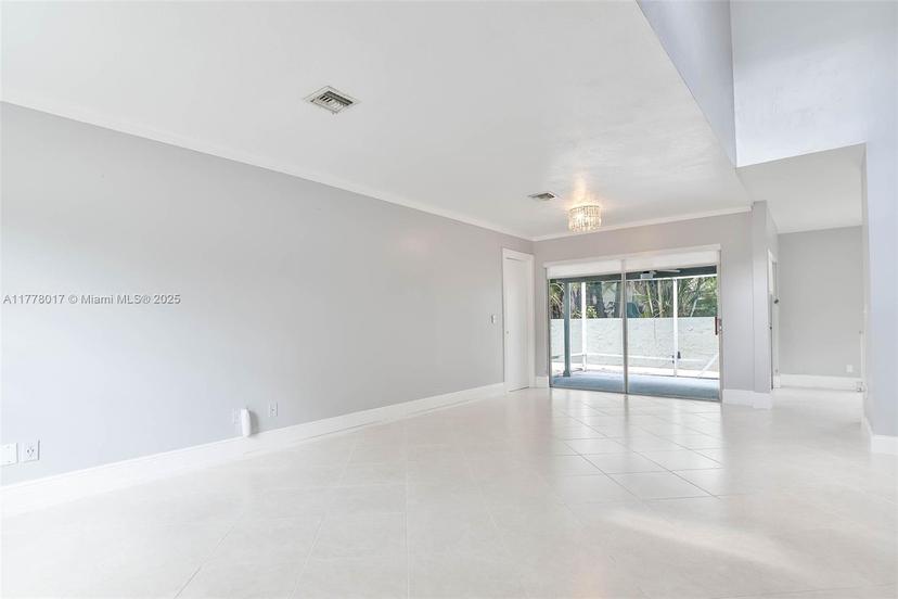 Picture of 1378 NW 91St Ave, Coral Springs FL 33071