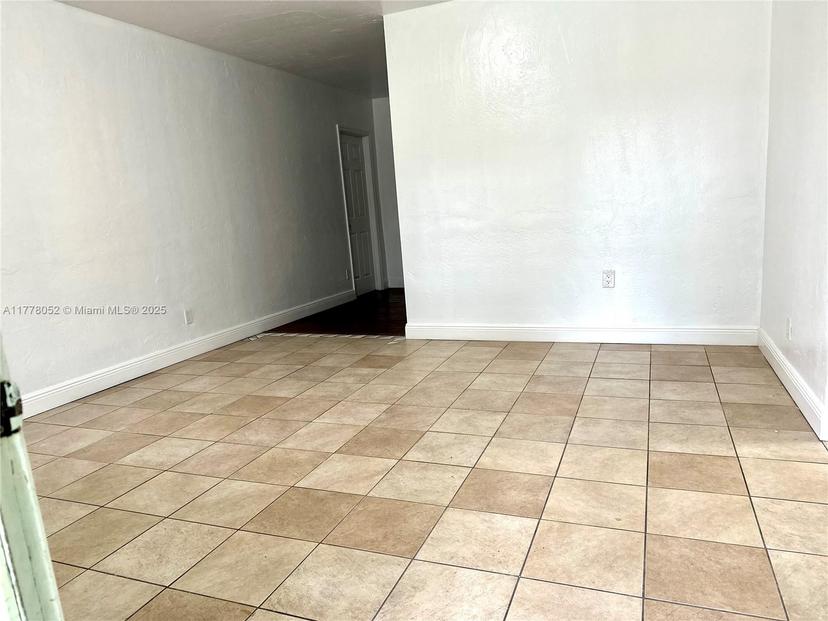 Picture of 1941 NE 157Th Ter, North Miami Beach FL 33162