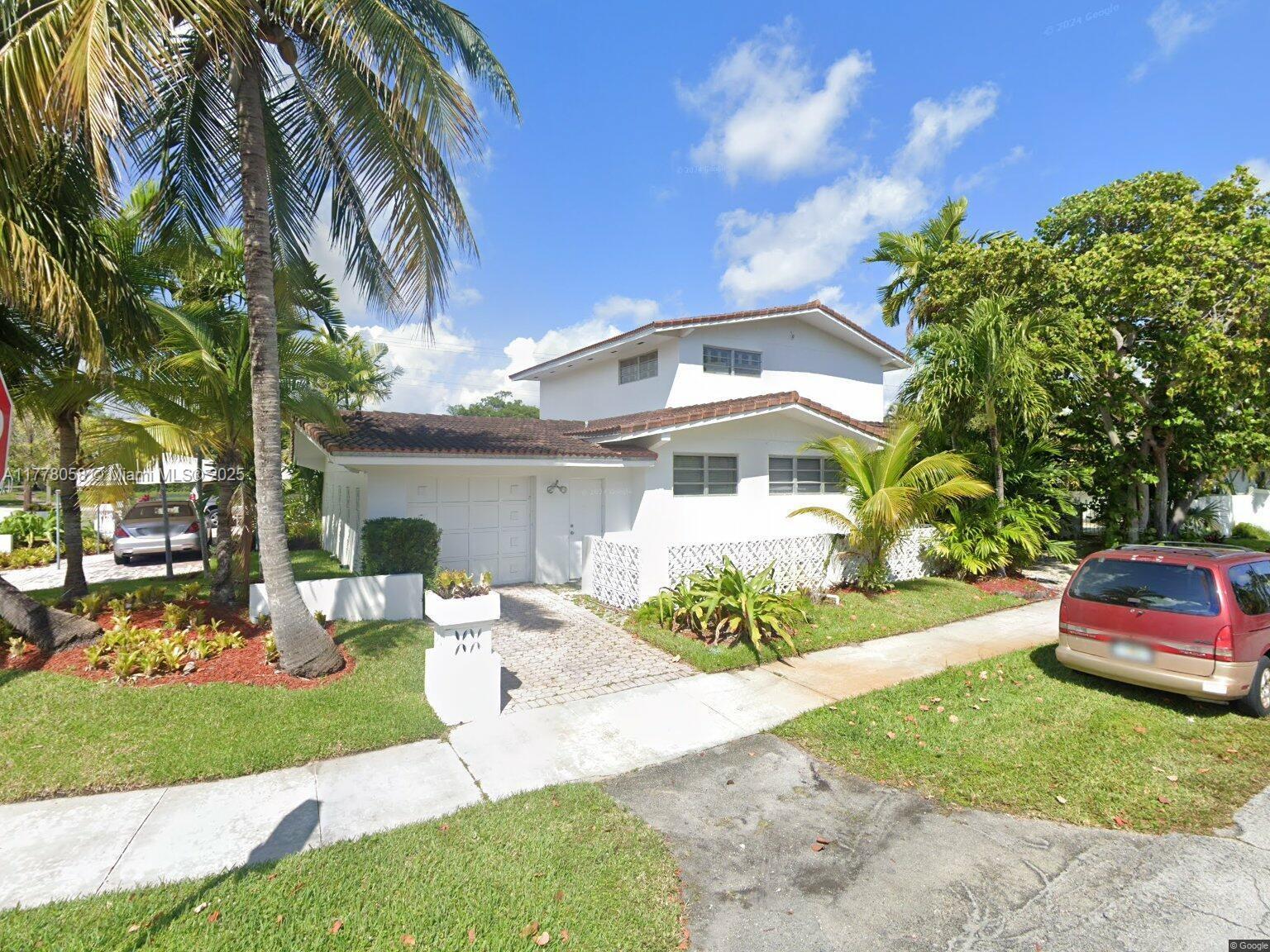 Picture of 2135 NE 197Th Ter, Miami, FL 33179