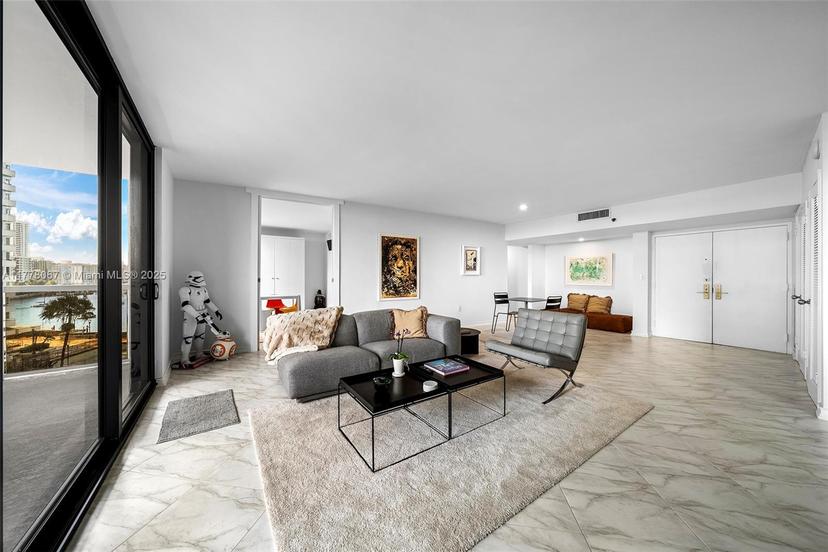 Picture of 9 Island Ave # 710, Miami Beach FL 33139