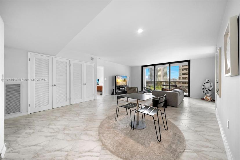 Picture of 9 Island Ave # 710, Miami Beach FL 33139