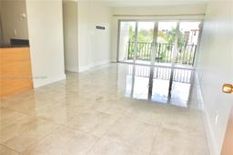 Picture of 8897 Fontainebleau Blvd # 307, Miami, FL 33172