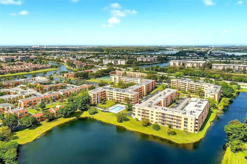 Picture of 8897 Fontainebleau Blvd # 307, Miami FL 33172