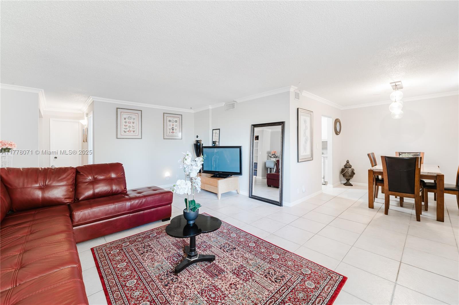 Picture of 1811 Jefferson St # 304, Hollywood, FL 33020