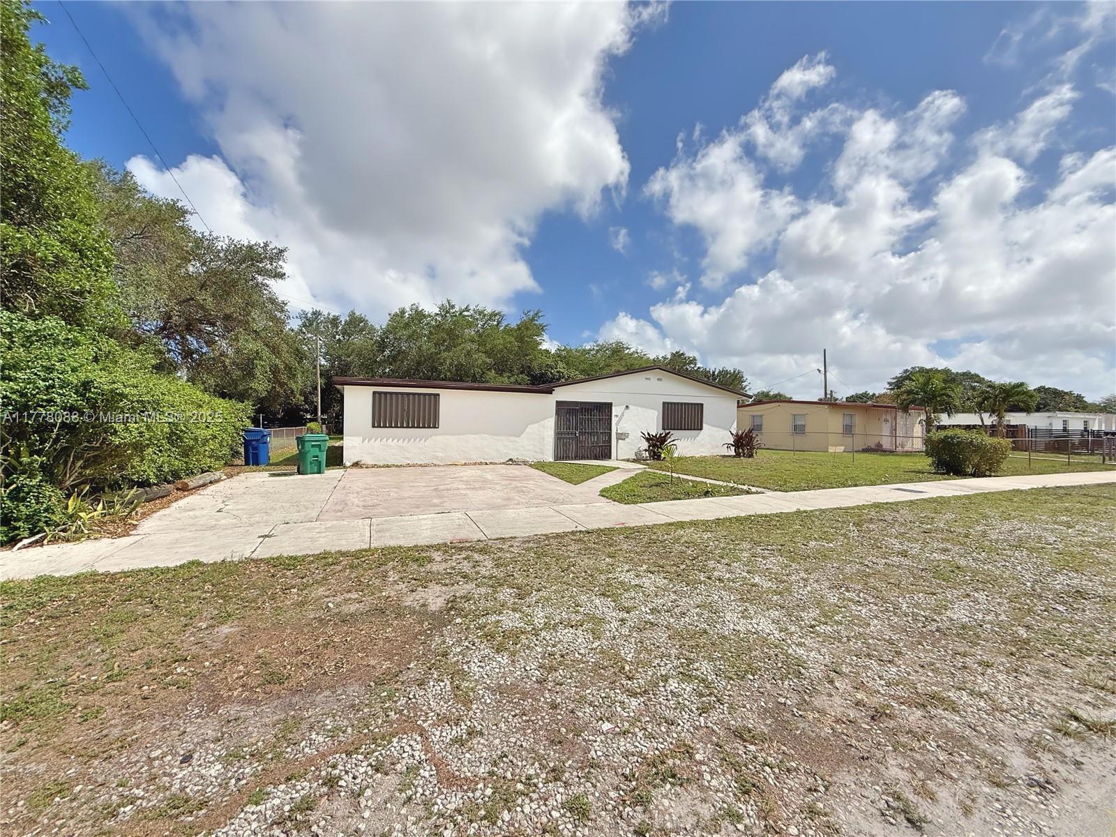 Picture of 1910 NW 163Rd St Rd, Miami Gardens, FL 33054