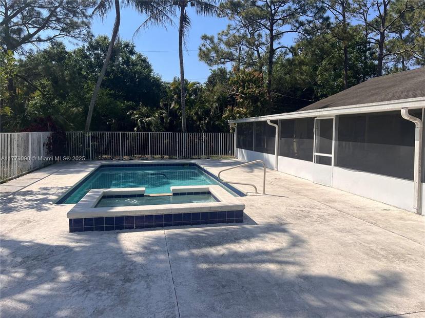 Picture of 15664 N North Rd, Loxahatchee FL 33470