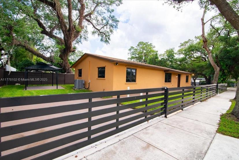 Picture of 17001 NW 28Th Ave, Miami Gardens FL 33056