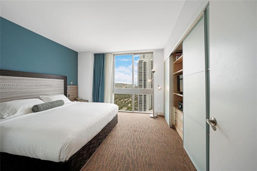 Picture of 18683 Collins Ave # 2006, Sunny Isles Beach FL 33160