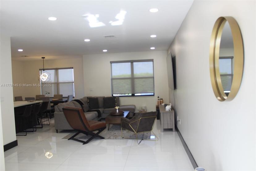 Picture of 15481 NW 91St Ct, Miami Lakes FL 33018