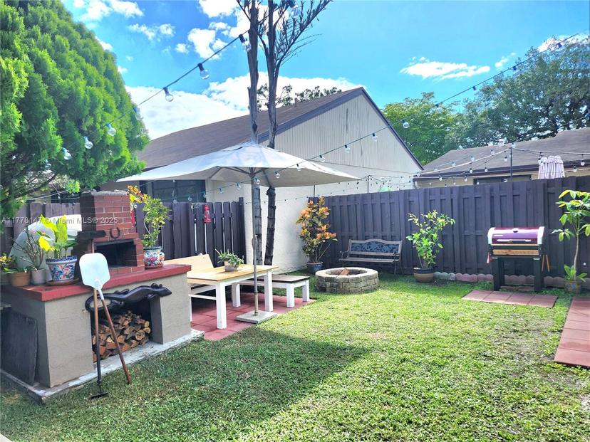 Picture of 11251 SW 116Th Ln # 11251, Miami FL 33176