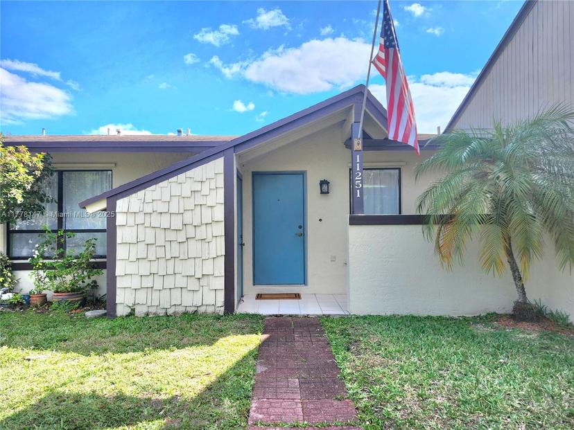 Picture of 11251 SW 116Th Ln # 11251, Miami FL 33176