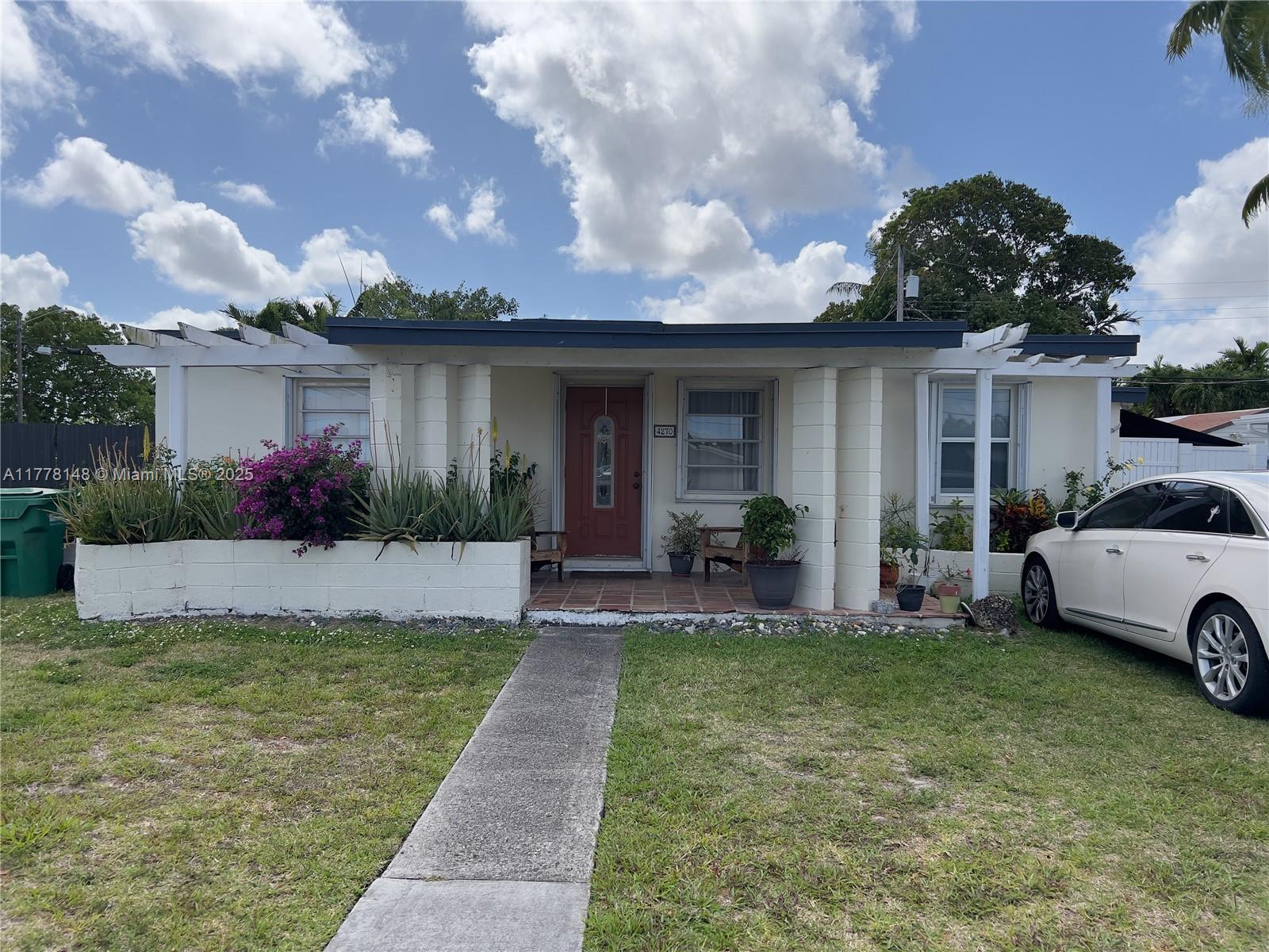 Picture of 4270 SW 99Th Ave, Miami, FL 33165