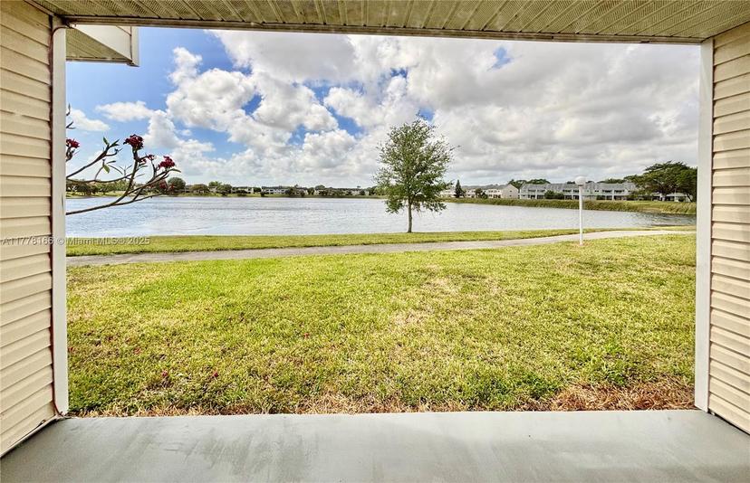 Picture of 3449 NW 44Th St # 101, Oakland Park FL 33309