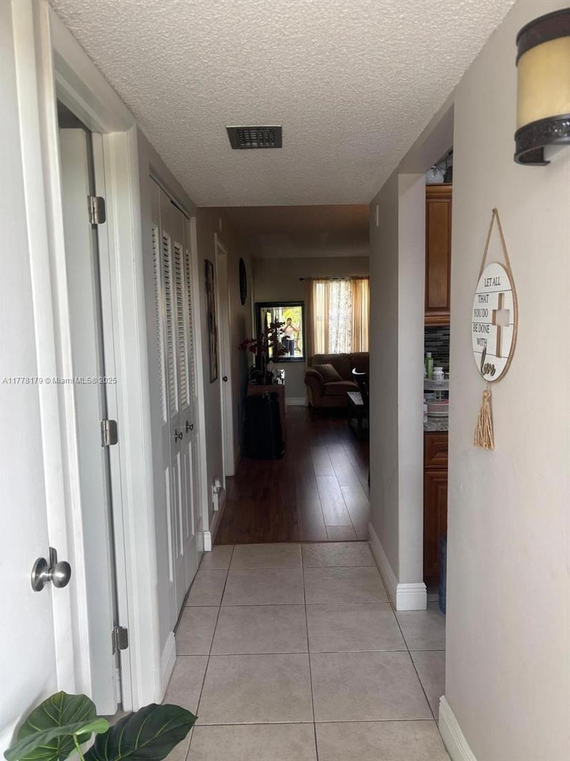 Picture of 151 Berkley Rd # 206, Hollywood FL 33024