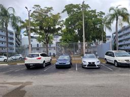 Picture of 7561 NW 16Th St # 2411, Plantation, FL 33313