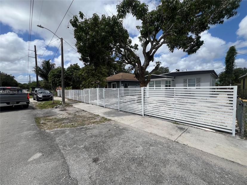 Picture of 1475 NW 83Rd St, Miami FL 33147