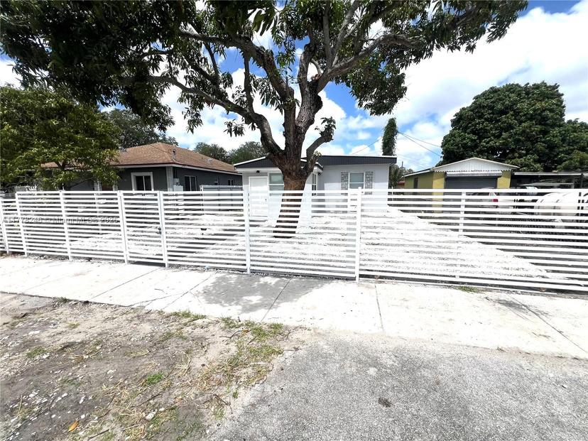 Picture of 1475 NW 83Rd St, Miami FL 33147