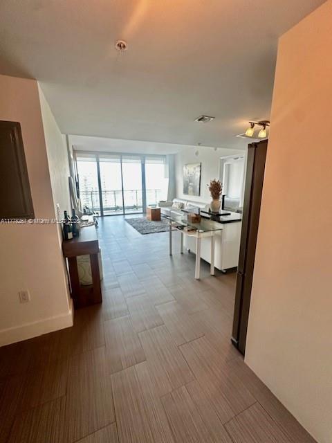 Picture of 92 SW 3Rd St # 4703, Miami FL 33130