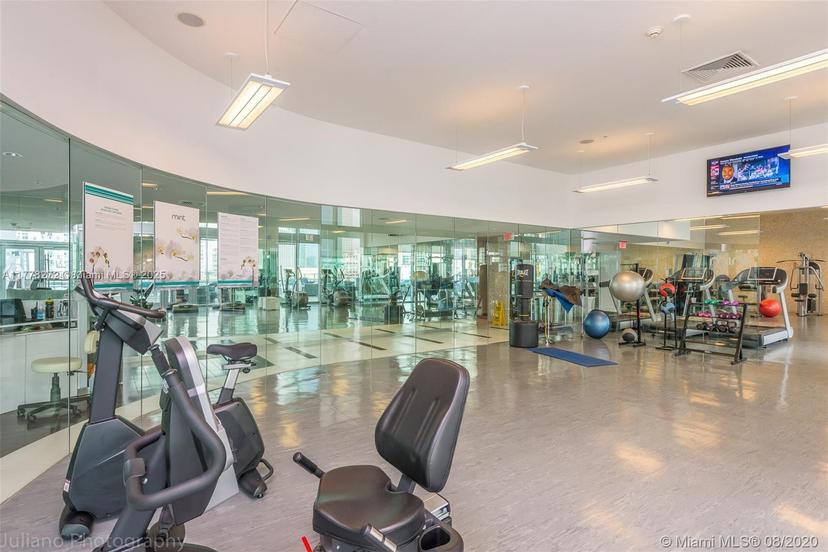 Picture of 92 SW 3Rd St # 4104, Miami FL 33130