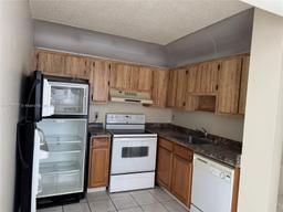 Picture of 10724 Royal Palm Blvd # 3, Coral Springs, FL 33065