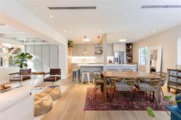 Picture of 268 W Mashta Dr, Key Biscayne, FL 33149