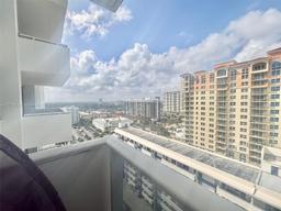 Picture of 3140 S Ocean Dr # 1508, Hallandale Beach, FL 33009