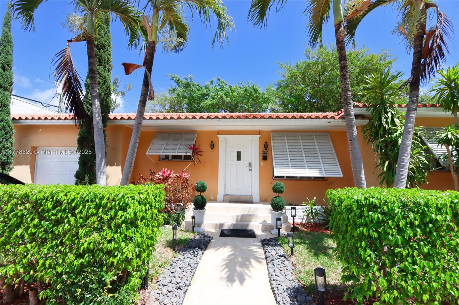 Picture of 2715 Galiano St, Coral Gables, FL 33134