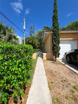 Picture of 2715 Galiano St, Coral Gables, FL 33134