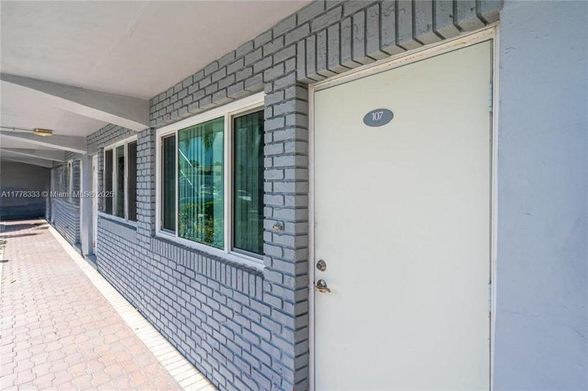 Picture of 2175 NE 56Th St # 107, Fort Lauderdale FL 33308