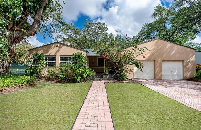 Picture of 265 Hunting Lodge Dr, Miami Springs FL 33166