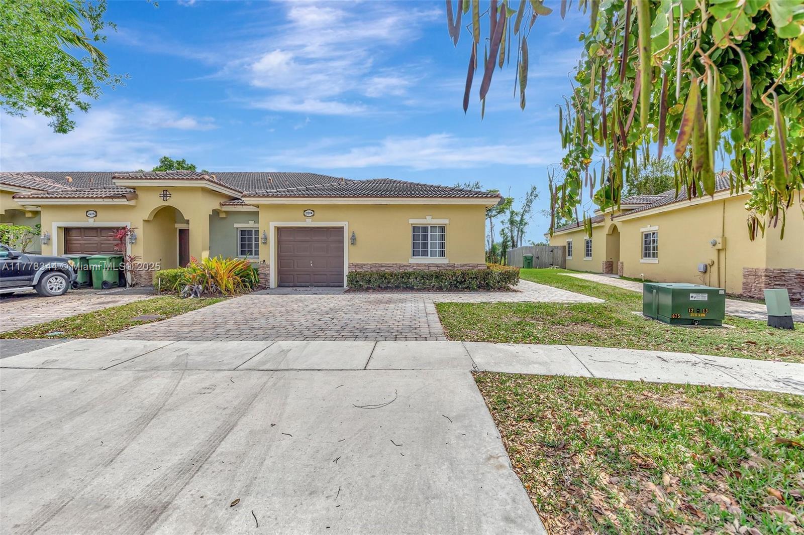 Picture of 3274 NE 11Th Dr, Homestead, FL 33033