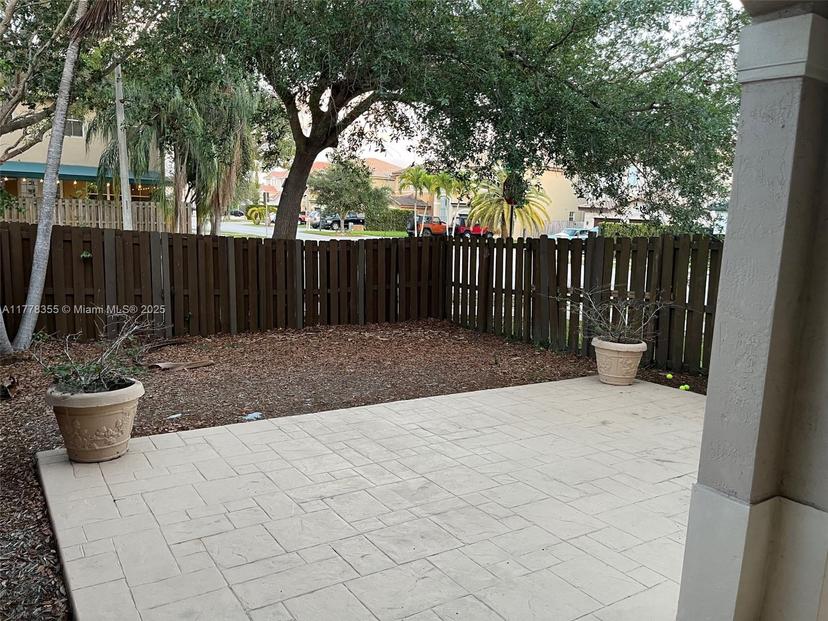 Picture of 977 SW 153Rd Path, Miami FL 33194