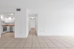 Picture of 1450 Brickell Bay Dr # 307, Miami, FL 33131