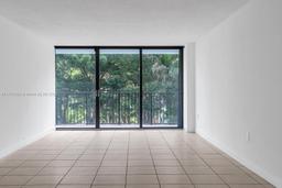 Picture of 1450 Brickell Bay Dr # 307, Miami, FL 33131