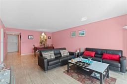 Picture of 437 Golden Isles Dr # 5H, Hallandale Beach, FL 33009