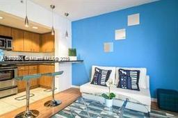 Picture of 7326 Collins Ave # 102, Miami Beach, FL 33141