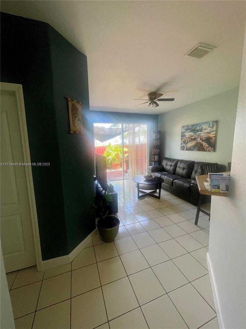 Picture of 14973 SW 8Th Ter, Miami FL 33194
