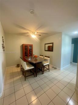 Picture of 14973 SW 8Th Ter, Miami, FL 33194