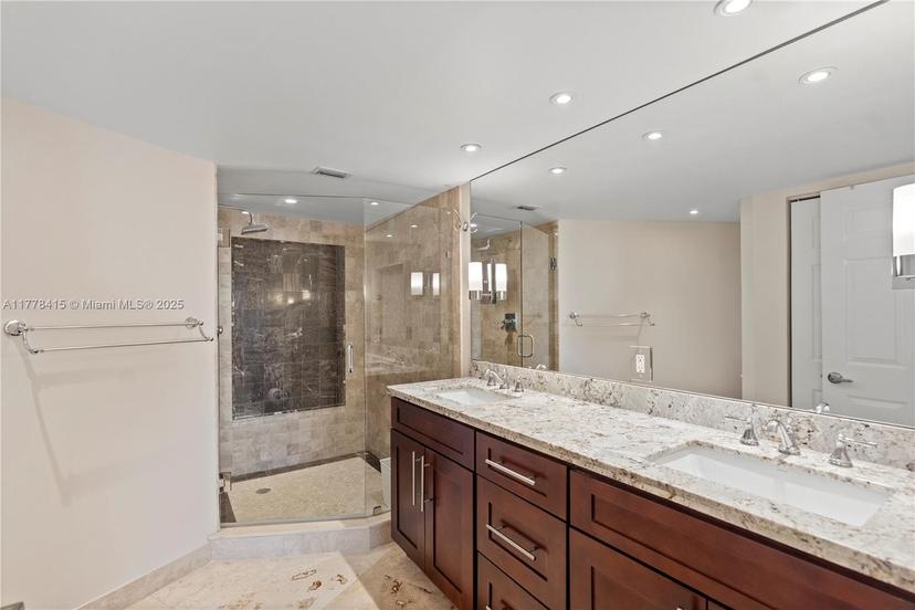 Picture of 3530 Mystic Pointe Dr # 1212, Aventura FL 33180