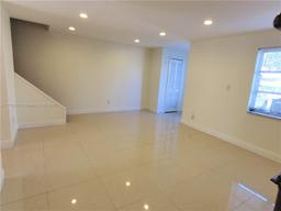 Picture of 301 Bonaventure Blvd # 6, Weston, FL 33326