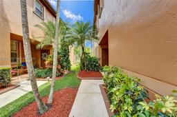 Picture of 1438 Veracruz Ln # 6, Weston, FL 33327